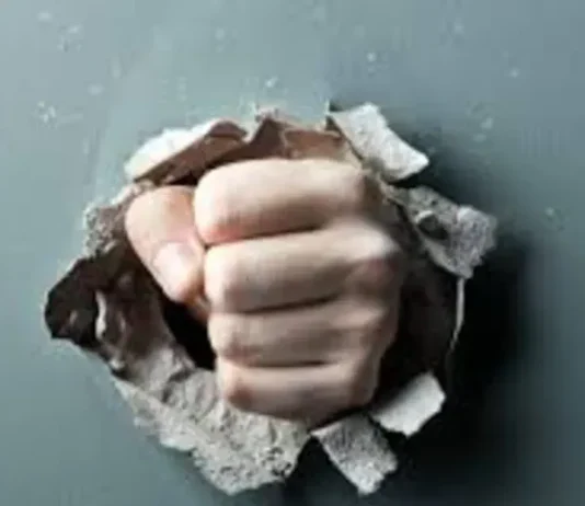 Podcast #RealPolitik101: ¿Ha desplazado la fuerza a la política?