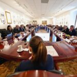 Sheinbaum se reunió con economistas y le reclamaron inversión y Estado de derecho