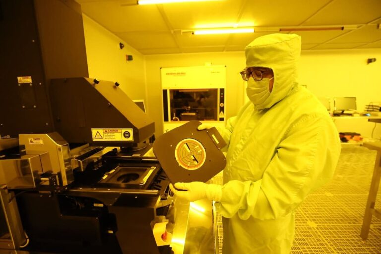 Cuenta Instituto Politécnico Nacional con “Cuarto Limpio” para la producción de semiconductores