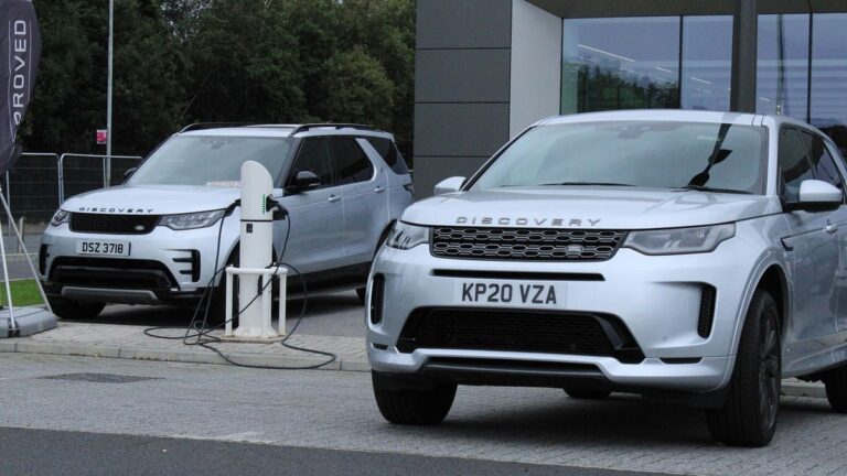 Autos eléctricos: México rompe récord histórico
