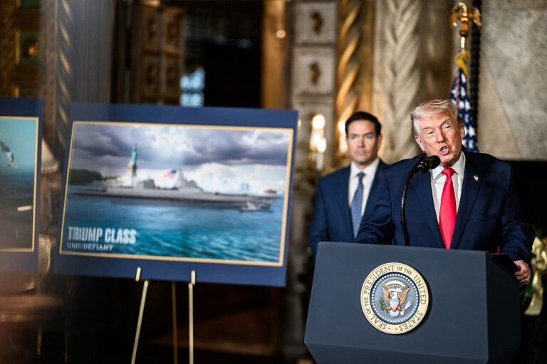 Los estadunidenses quieren a Trump y los cubanos a Castro