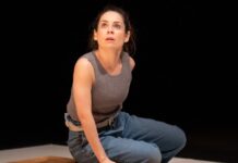 «Yo pensé que era especial», puesta en escena que habita la duda, la caída y la incertidumbre del futuro