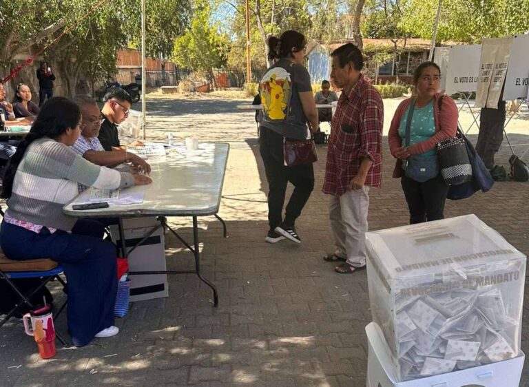 No olvidar, por favor, a las mesas directivas de casilla