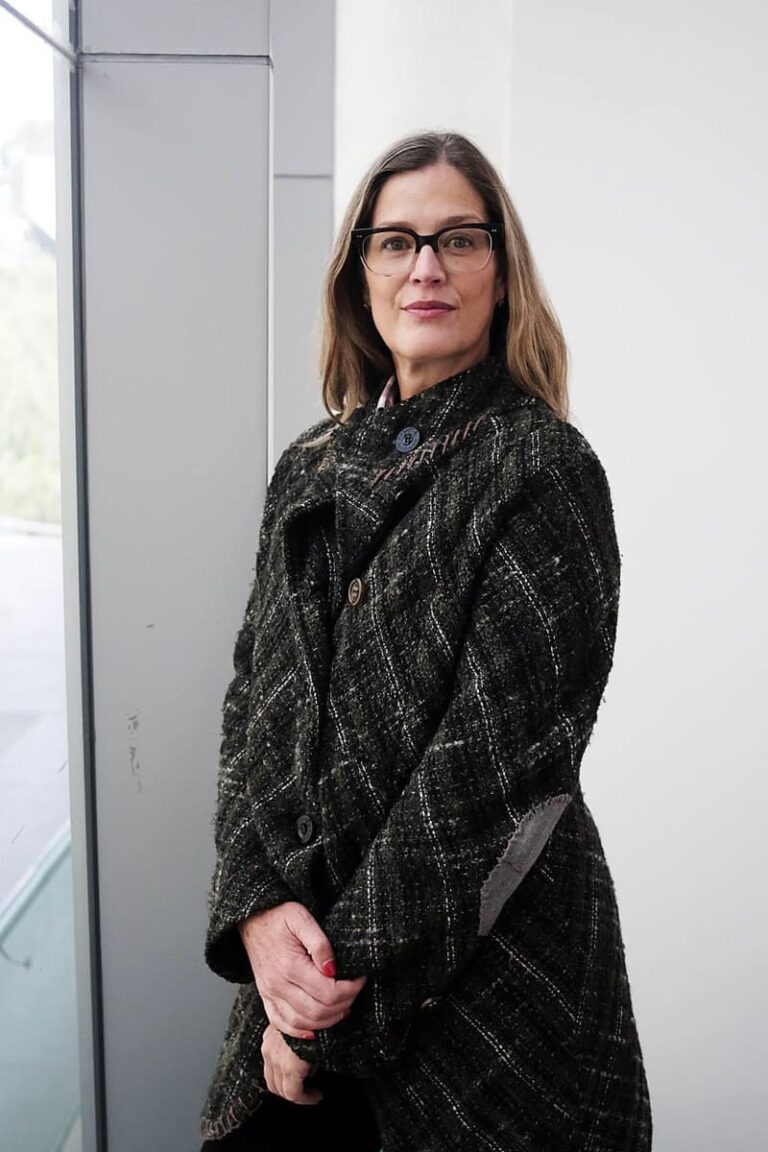 El Museo Universitario Arte Contemporáneo (MUAC) de la UNAM celebra el nombramiento de Lucía Sanromán como co-curadora de la Bienal de Liverpool 2027