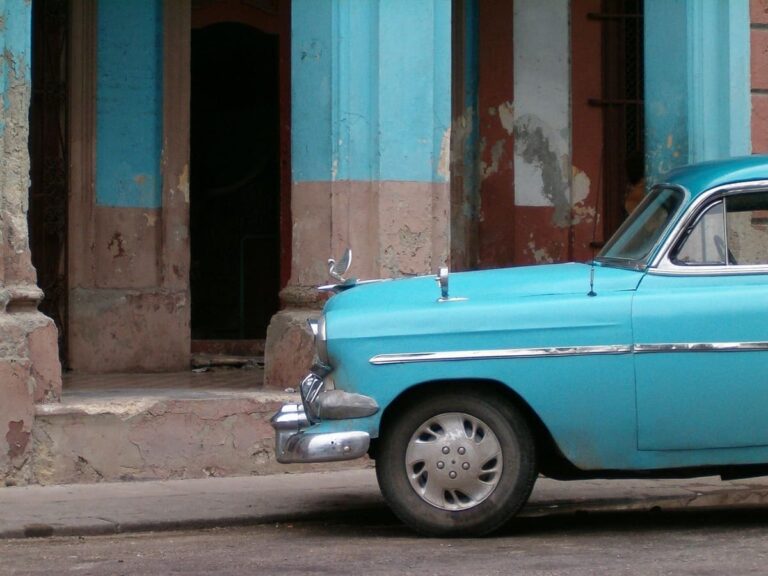Donación de Morena a Cuba: Solidaridad Controversial