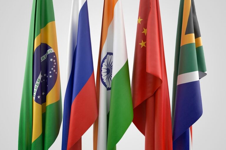 Los BRICS, opción real de contrapeso a las amenazas arancelarias de Trump