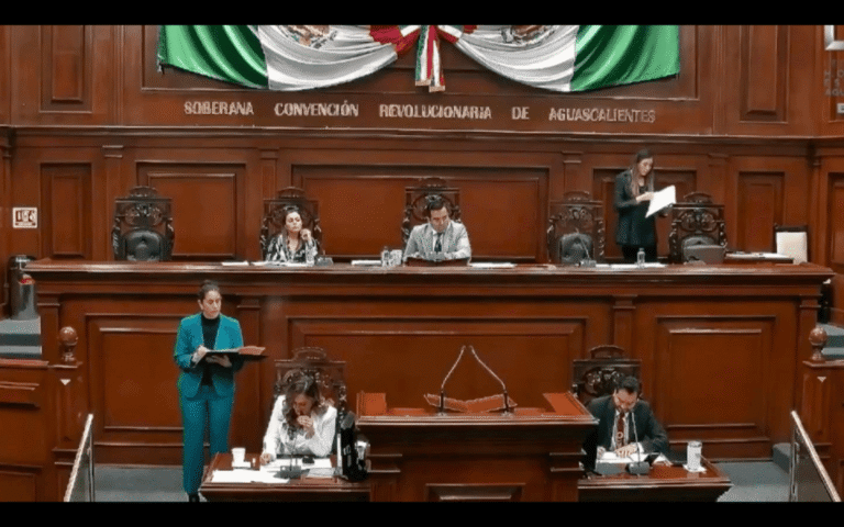 Morenistas exhiben ignorancia en debates públicos