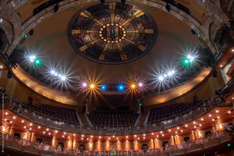 ¿Ópera o negocio familiar en Bellas Artes?