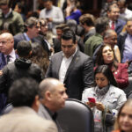 Aliados de Morena temen absorción total