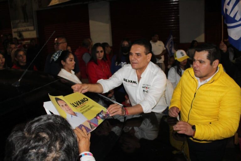 Silvano Aureoles: de opositor a prófugo