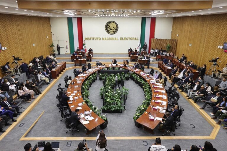 Reforma electoral de a deveras: desaparecer el consejo general