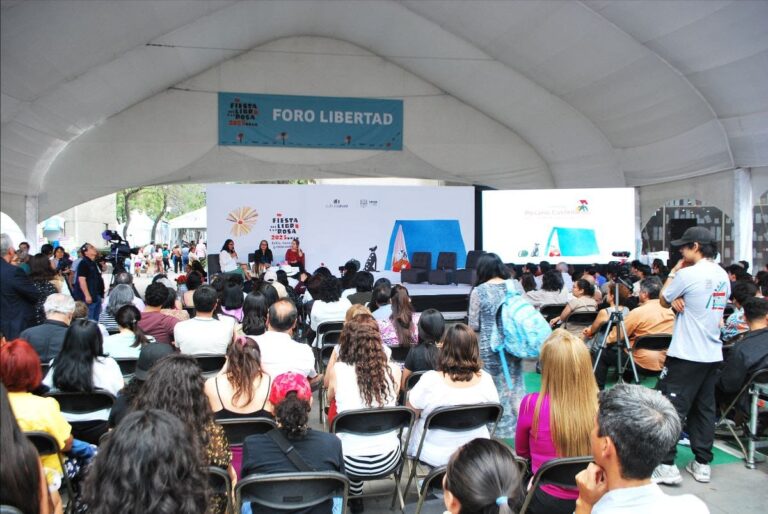 Libros UNAM apuesta por la palabra como una aliada para construir comunidad y memoria en la Fiesta del Libro y la Rosa 2026