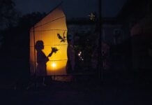 Las fiestas del pueblo murciélago. Teatro de sombras en el Museo Universitario del Chopo