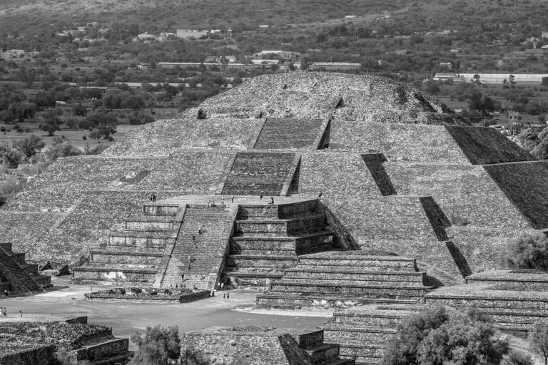 Morena, para variar, culpa al pasado por tragedia en Teotihuacán