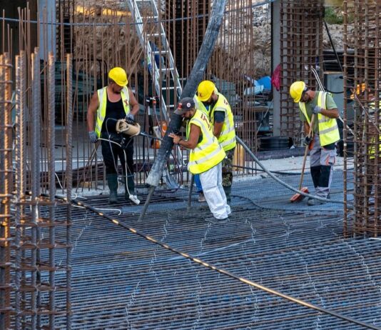 Desempleo en México baja a 2.4%: ¿realidad o espejismo?