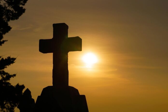 sspiehs3-cross-1772560_1280 (1)