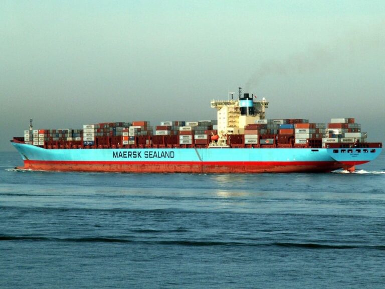 Exportaciones mexicanas se disparan: déficit comercial cae 93%