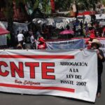 Maestros contra el Mundial: Choque en las calles