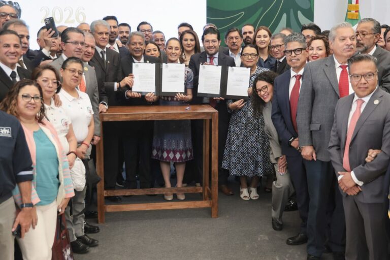 La solicitud de audiencia presidencial de sindicatos y organizaciones sociales