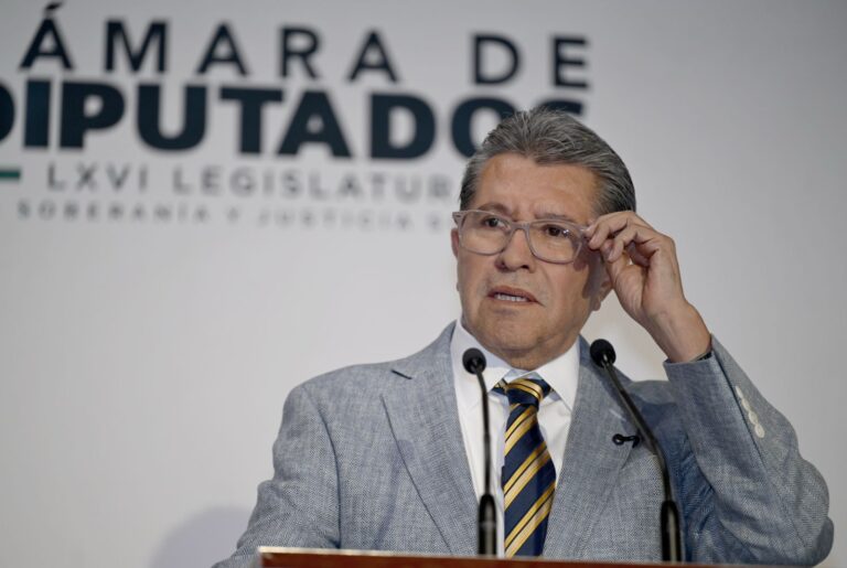 Antiinjerencismo electoral de Monreal está en modo Maduro