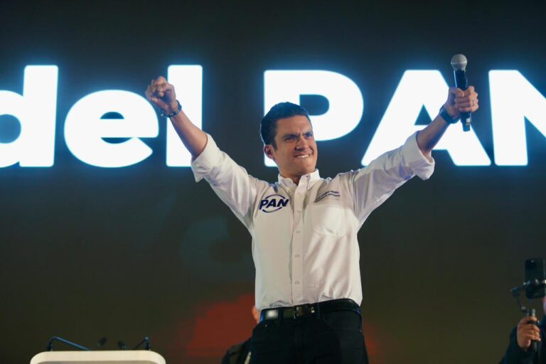 Videoblog: PAN ¿Derecha?, PRI ¿Democracia?