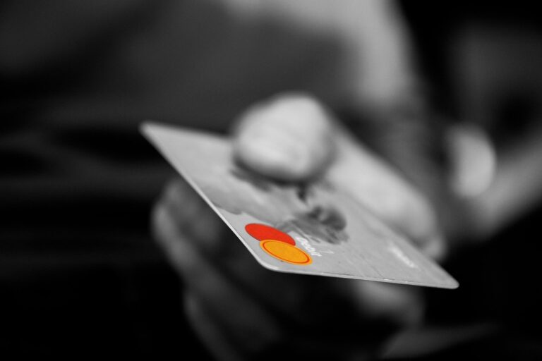Máximo histórico de tarjetas de crédito en circulación