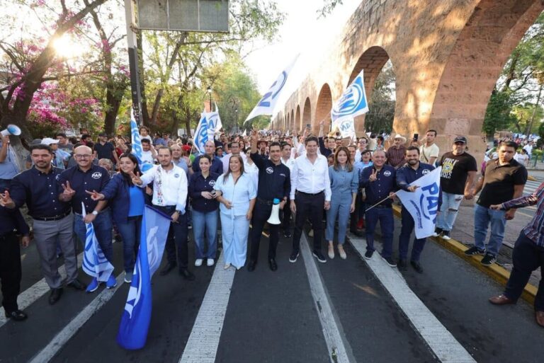 La lenta erosión del voto blanquiazul