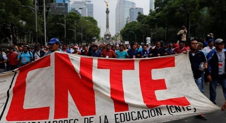 CNTE hoy: Oaxaca 2006 y reforma sistémica indígena tipo AMLO-CSP