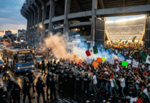 Política de la Patada: Patadas al arranque del Mundial