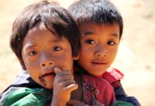 Cuando el asilo habla con voz de niño: Familias marcan la nueva cara del refugio en EE. UU.