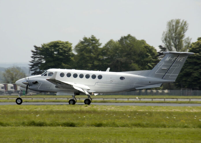 Beech_b300_kingair_350_m-five_arp (1)