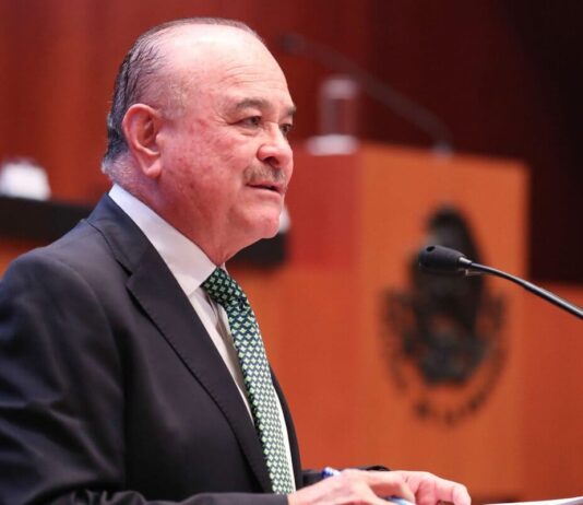 Ernesto Ruffo: “Agárrense de las manos”