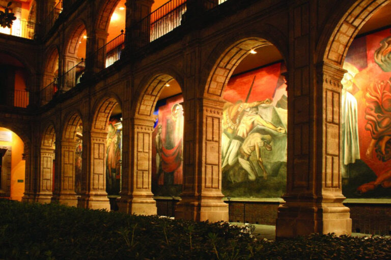 El colegio de San Ildefonso presenta el coloquio Haikus de Matsuo Bashō