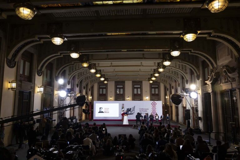 El derrumbe de Morena y la reconstrucción nacional