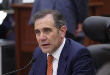 Córdova, hipocresía política; en el INE penalizó a la prensa