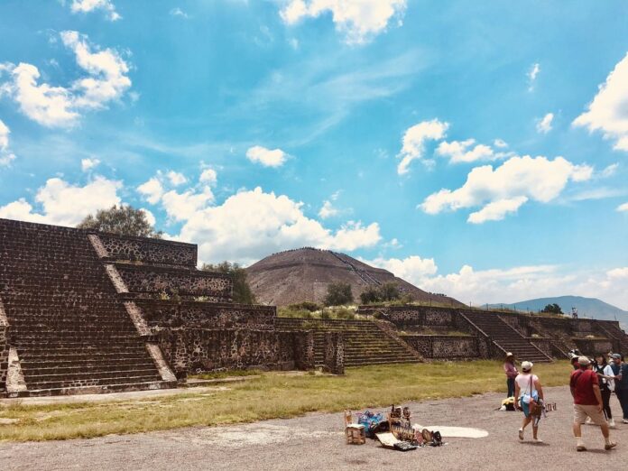 alexsantosbr-teotihuacan-4982113_1280 (1)