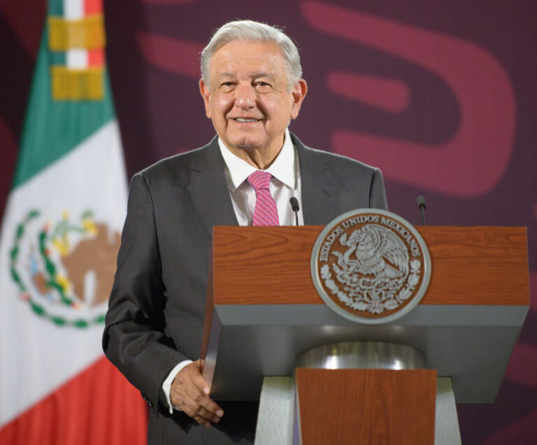 Videoblog: AMLO y Hitler, gusanos de la misma guayaba