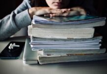 Hacia una política nacional sobre dispositivos digitales en las escuelas