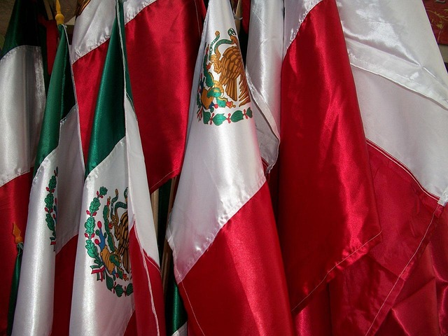 publicdomainpictures-flag-14390_640